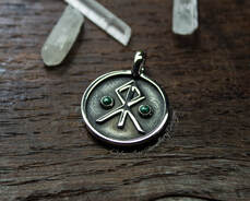 Rune silver necklace with malachite