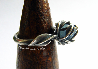 Sterling Silver Labradorite 'Fairytale' Pendant Necklace
