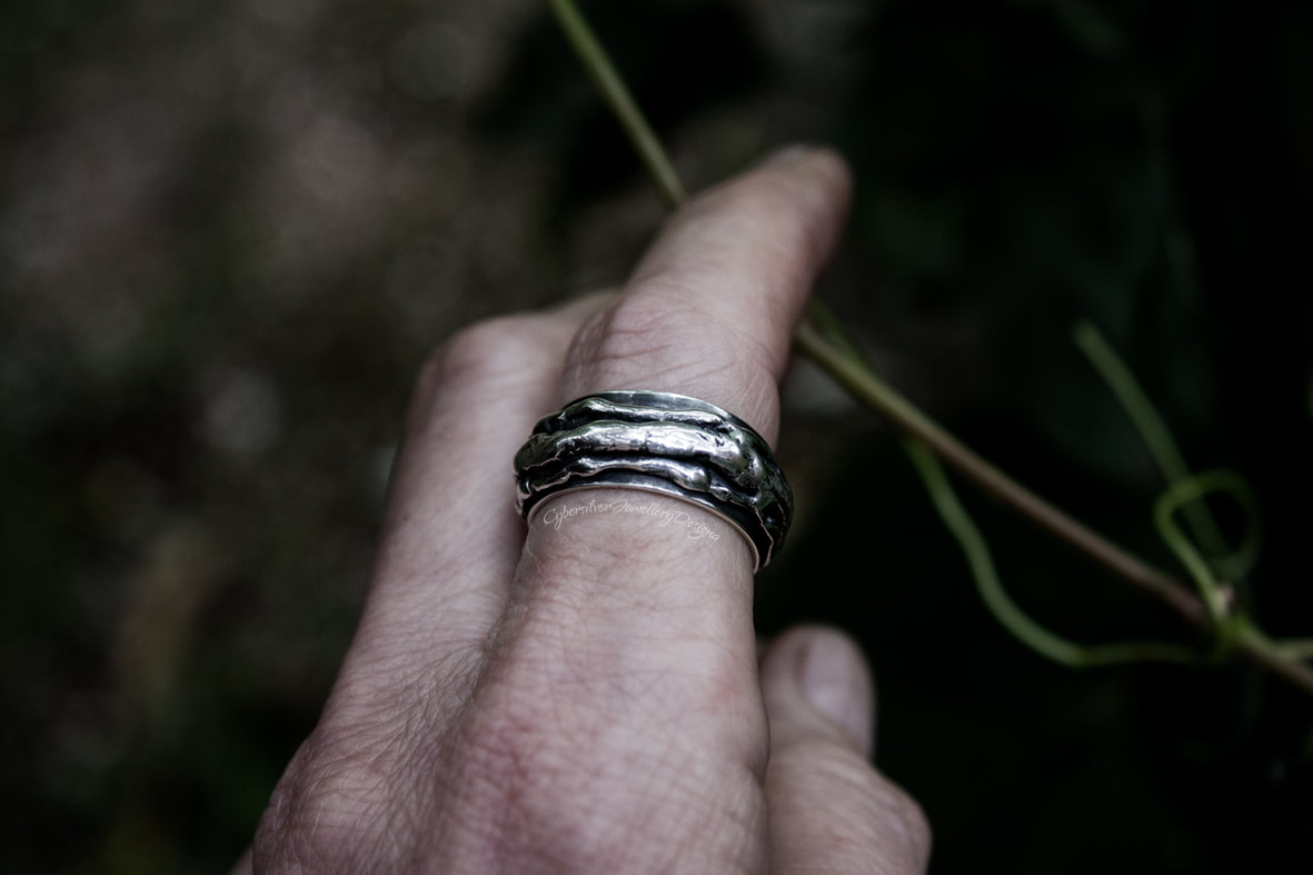 Organic silver ring