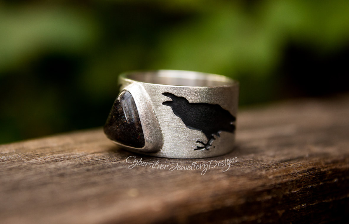 Raven wide silver ring
